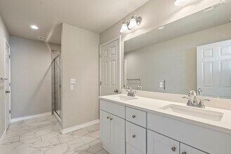 5314 Golden Canary Ln in Austin, TX - Building Photo - Building Photo