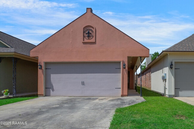 property at 121 Flagg Pl