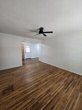 1121 Luther E in Wichita, KS - Building Photo - Building Photo