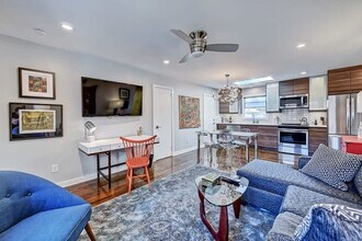 510 Queens Rd in Charlotte, NC - Foto de edificio - Building Photo