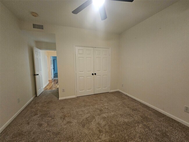 property at 35 S Avonlea Cir