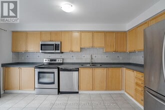 25 Cranston Ave in Ajax, ON - Building Photo - Building Photo