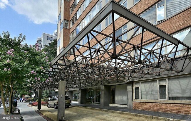 property at 1545 18th St NW