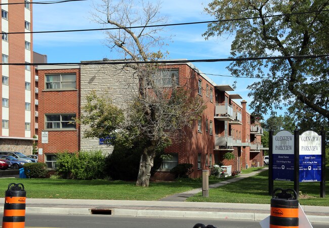 Parkview Apartments in Hamilton, ON - Building Photo - Building Photo