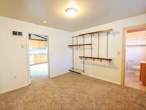 258 E Newton St in Seattle, WA - Building Photo - Building Photo