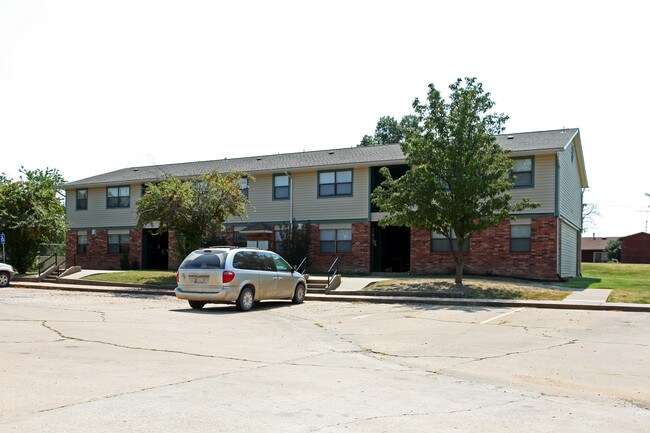 Yale Village Apartments in Yale, OK - Building Photo - Building Photo