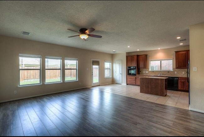 property at 29610 Legends Glen Dr