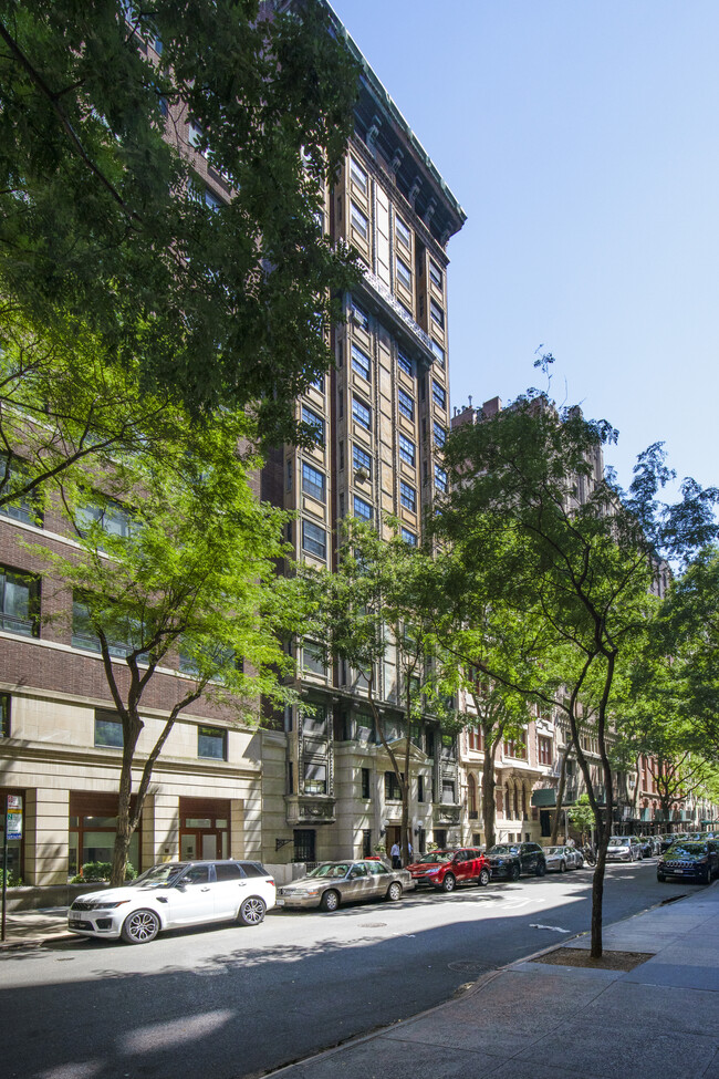 Central Park Studios in New York, NY - Building Photo - Building Photo