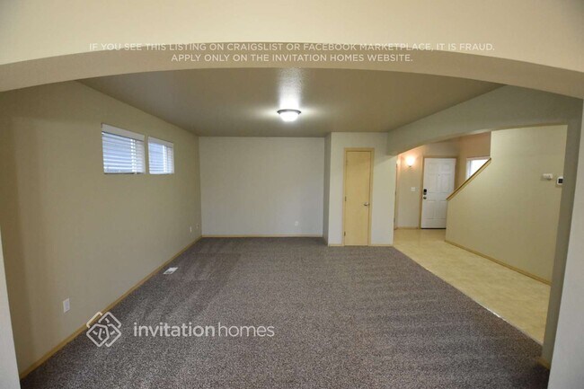 17612 72nd Ave E in Puyallup, WA - Foto de edificio - Building Photo