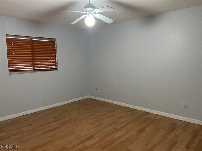 2002 SW 15th Pl in Cape Coral, FL - Building Photo - Building Photo