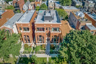 877 Lill W Ave, Unit D3 in Chicago, IL - Building Photo