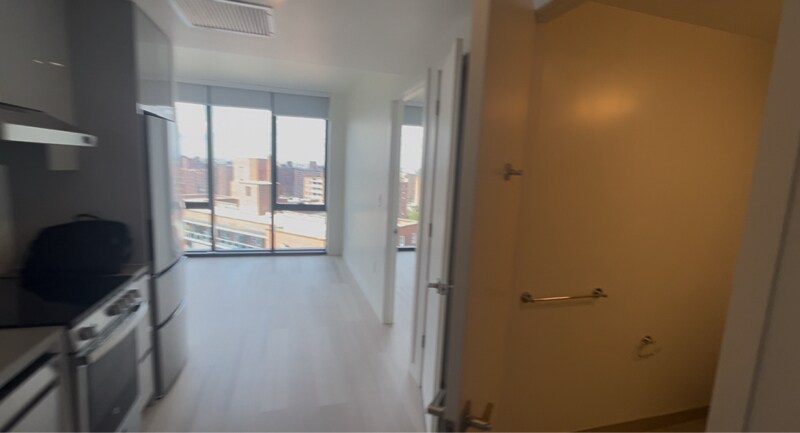 98-10 63rd Rd in Queens, NY - Building Photo