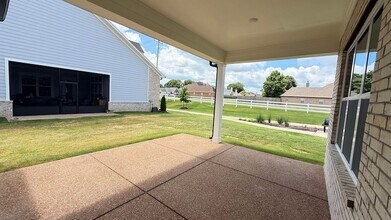 11267 Jamison Wds Dr E in Arlington, TN - Building Photo - Building Photo