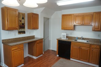1900 Ewald Ave in Dundalk, MD - Building Photo - Building Photo