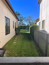 3406 NW 83rd Way in Pembroke Pines, FL - Building Photo - Building Photo