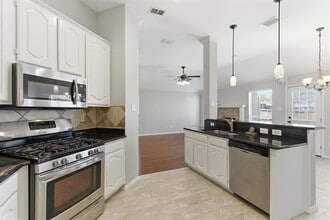 1343 Edmonton Dr in Lewisville, TX - Building Photo - Building Photo