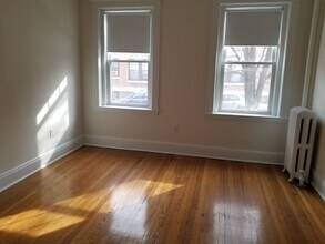 115 Kilsyth Rd, Unit 2 in Boston, MA - Foto de edificio - Building Photo