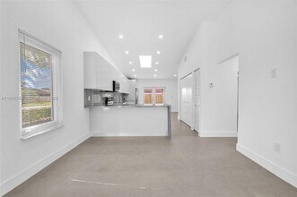 8394 SW 148th Ave in Miami, FL - Building Photo - Building Photo