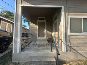 817 W Mulberry Ave in San Antonio, TX - Building Photo - Building Photo