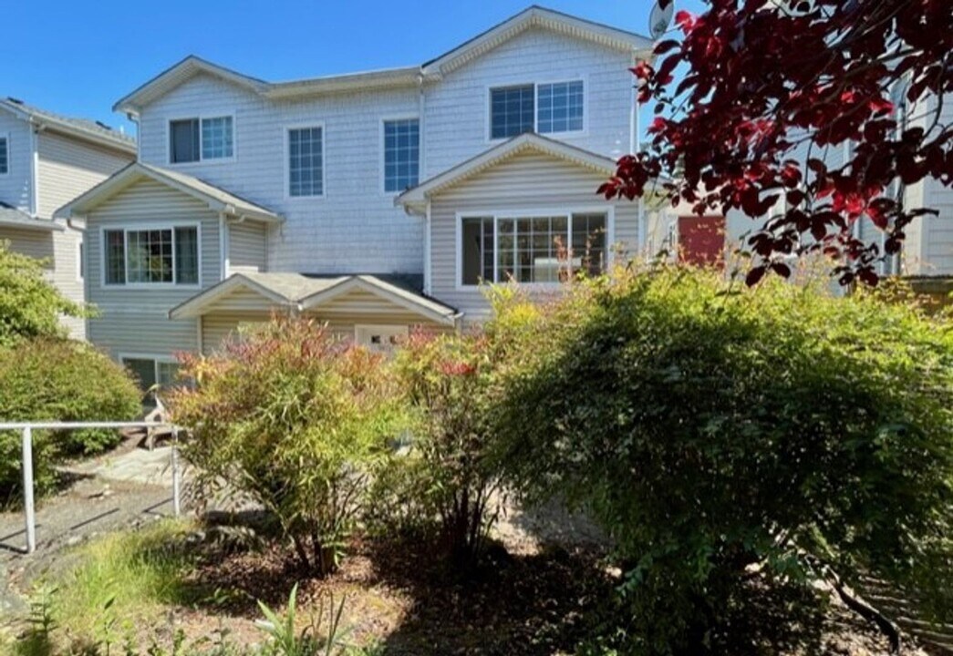 9412 Linden Ave N in Seattle, WA - Building Photo