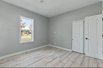 1031 Birch Ave in Richland, WA - Building Photo - Building Photo