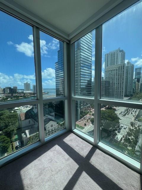 500 Brickell Ave in Miami, FL - Building Photo