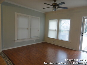 236 E Woodlawn Ave in San Antonio, TX - Building Photo - Building Photo