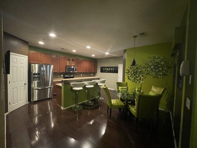 property at 601 Menaul Blvd NE