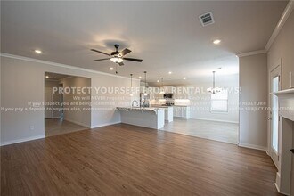 1109 Harvest Ave in Lowell, AR - Foto de edificio - Building Photo