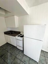 840 NW 70th St in Miami, FL - Foto de edificio - Building Photo