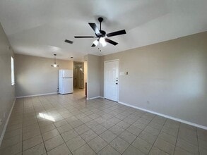 4717 Mims Ave in Laredo, TX - Building Photo - Building Photo