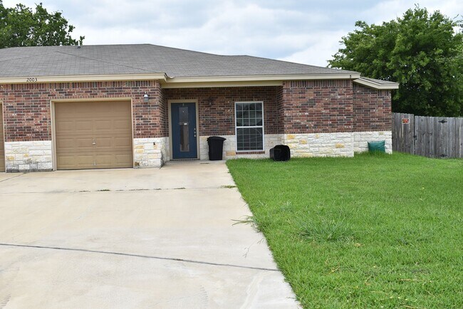 2003 Tru Cir-Unit -Unit B in Harker Heights, TX - Building Photo - Building Photo
