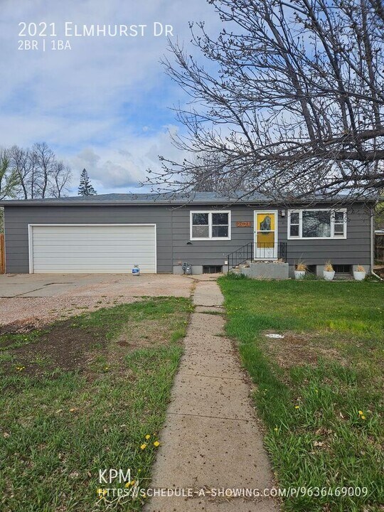 2021 Elmhurst Dr in Rapid City, SD - Building Photo