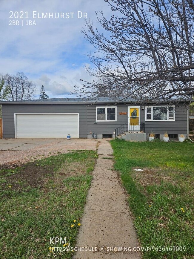 property at 2021 Elmhurst Dr
