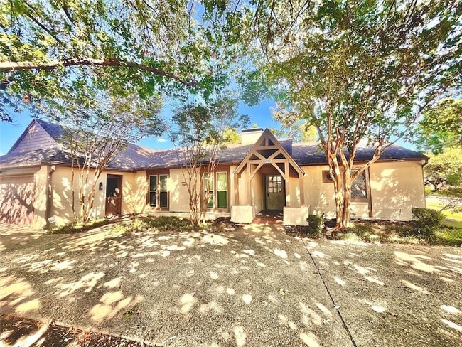 property at 15555 Mosscove Cir