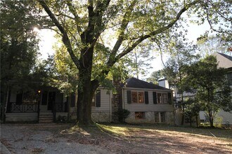 2054 E Roxboro Rd NE in Fort Deposit, AL - Building Photo - Building Photo