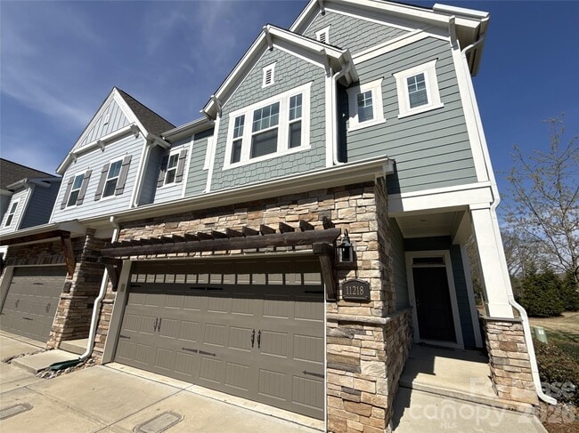 11218 Cobb Creek Ct in Charlotte, NC - Building Photo - Building Photo