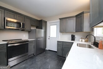 114 Saynor Cir in Lagrange, GA - Building Photo - Building Photo