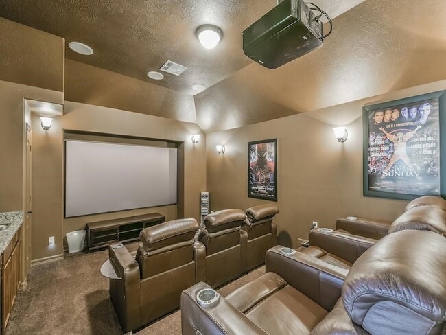 property at 2210 Pearl Bay Ct