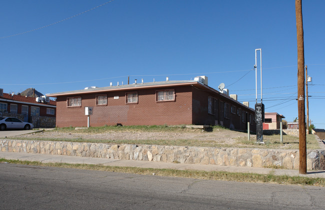 3933 Harrison Ave in El Paso, TX - Building Photo - Building Photo