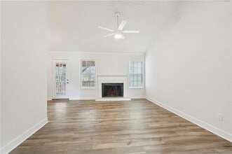 240 Plantation Glen Ct in Alpharetta, GA - Building Photo - Building Photo