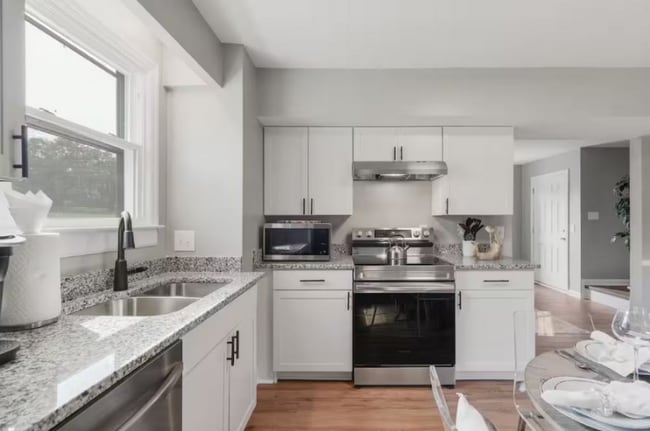 179 Anderson Ln in Hendersonville, TN - Foto de edificio - Building Photo