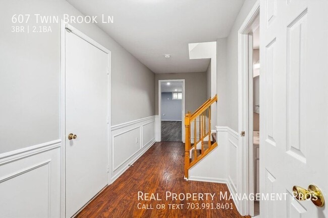 607 Twin Brook Ln in Stafford, VA - Building Photo - Building Photo