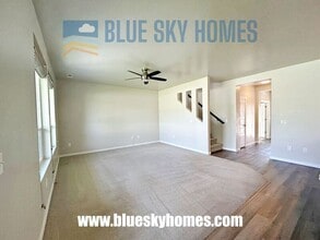 2572 E Mariposa Dr in Eagle, ID - Building Photo - Building Photo