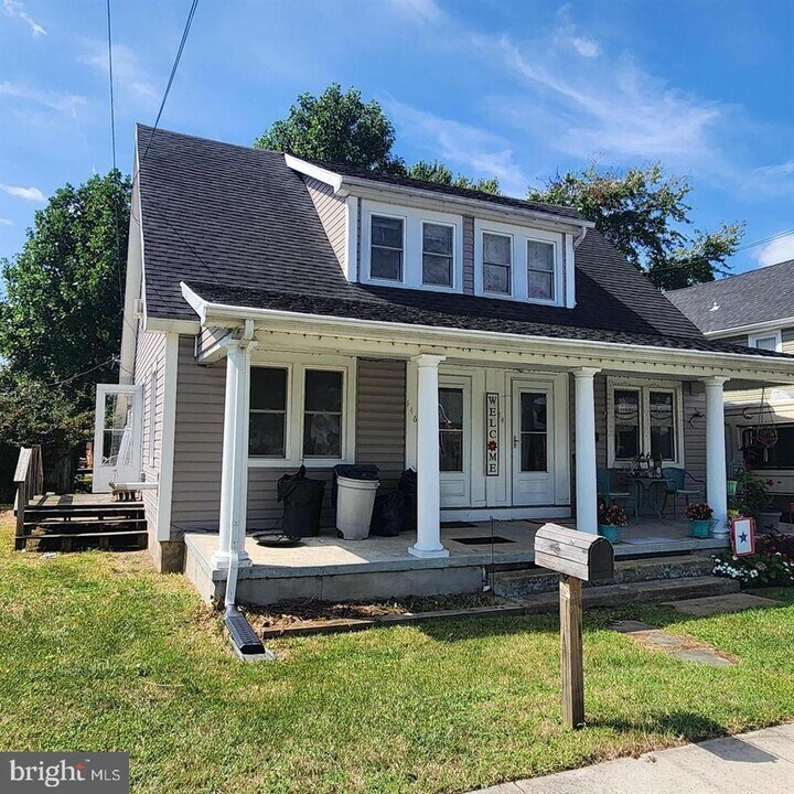 444 Railroad Ave in Centreville, MD - Building Photo