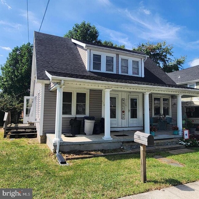 property at 444 Railroad Ave