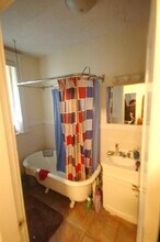 548 Cambridge St, Unit 3A in Boston, MA - Building Photo - Building Photo