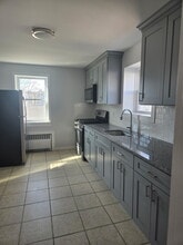 70 Elm St, Unit 70 in West Orange, NJ - Building Photo - Building Photo