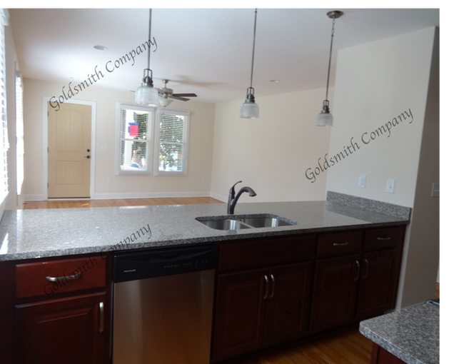 16 Harris St in Greenville, SC - Building Photo - Building Photo