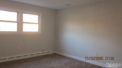 198 Plainfield Rd in Edison, NJ - Building Photo - Building Photo